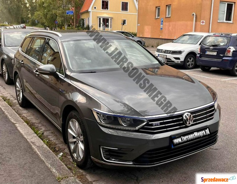 Volkswagen Passat 2017,  1.4 hybryda - Na sprzedaż za 77 200 zł - Kiczyce
