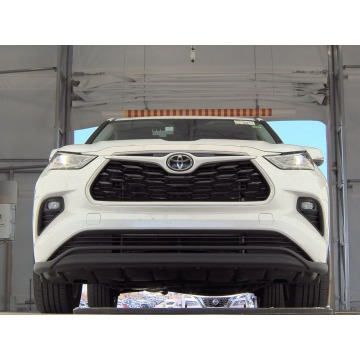 Toyota Highlander  SUV 2023,  2.4 benzyna, automat - Na sprzedaż za 162 360 zł - Katowice - zdjęcie 2