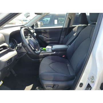 Toyota Highlander  SUV 2023,  2.4 benzyna, automat - Na sprzedaż za 162 360 zł - Katowice - zdjęcie 8