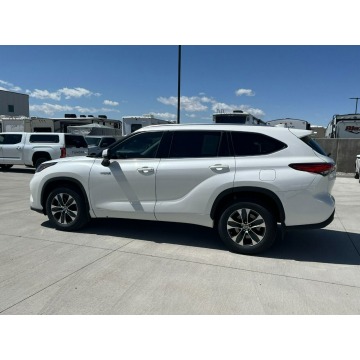 Toyota Highlander  SUV 2020,  2.4 benzyna, automat - Na sprzedaż za 174 660 zł - Katowice - zdjęcie 2