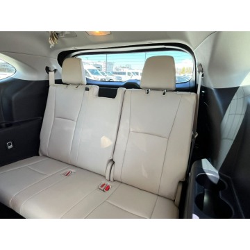 Toyota Highlander  SUV 2020,  2.4 benzyna, automat - Na sprzedaż za 174 660 zł - Katowice - zdjęcie 8