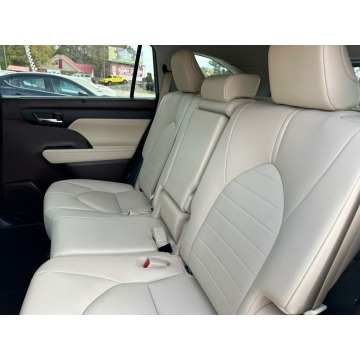 Toyota Highlander  SUV 2020,  2.4 benzyna, automat - Na sprzedaż za 173 430 zł - Katowice - zdjęcie 7