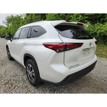 Toyota Highlander  SUV 2021,  3.5 benzyna, automat - Na sprzedaż za 162 360 zł - Katowice - zdjęcie 6