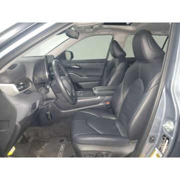 Toyota Highlander  SUV 2023,  2.4 benzyna, automat - Na sprzedaż za 175 890 zł - Katowice - zdjęcie 4