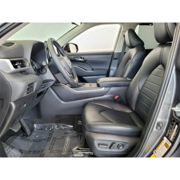 Toyota Highlander  SUV 2023,  2.4 benzyna, automat - Na sprzedaż za 174 660 zł - Katowice - zdjęcie 6