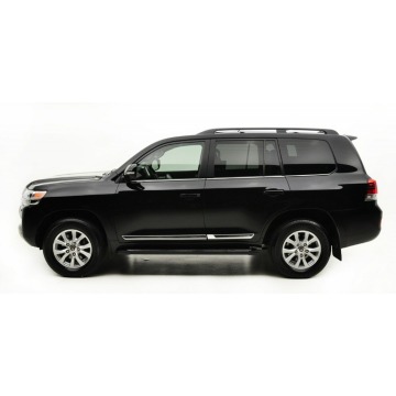 Toyota Land Cruiser  SUV 2016,  5.7 benzyna, automat - Na sprzedaż za 228 780 zł - Katowice - zdjęcie 2