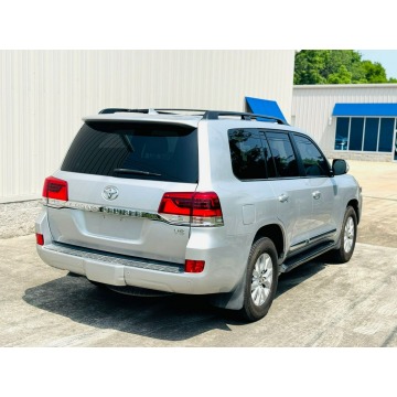 Toyota Land Cruiser  SUV 2016,  5.7 benzyna, automat - Na sprzedaż za 179 580 zł - Katowice - zdjęcie 12