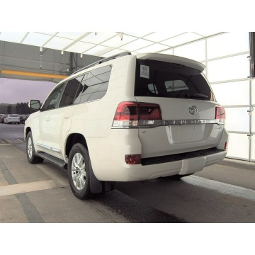 Toyota Land Cruiser  SUV 2017,  5.7 benzyna, automat - Na sprzedaż za 223 848 zł - Katowice - zdjęcie 4