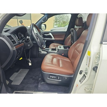 Toyota Land Cruiser  SUV 2017,  5.7 benzyna, automat - Na sprzedaż za 223 848 zł - Katowice - zdjęcie 10
