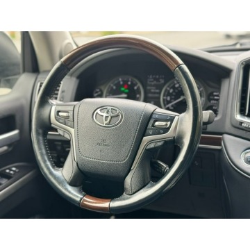 Toyota Land Cruiser  SUV 2017,  5.7 benzyna, automat - Na sprzedaż za 221 400 zł - Katowice - zdjęcie 7