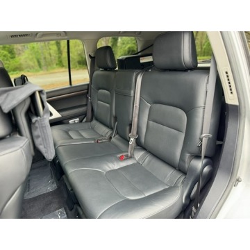 Toyota Land Cruiser  SUV 2017,  5.7 benzyna, automat - Na sprzedaż za 221 400 zł - Katowice - zdjęcie 12