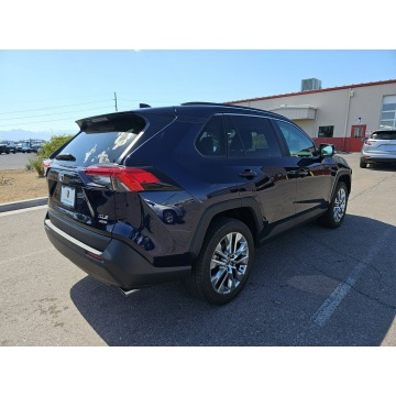 Toyota   SUV 2021,  2.5 hybryda, automat - Na sprzedaż za 167 280 zł - Katowice - zdjęcie 5