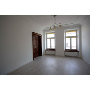 Mieszkanie  6 pokojowe Łódź - Śródmieście,   200 m2, trzecie piętro - Do wynajęcia - zdjęcie 2