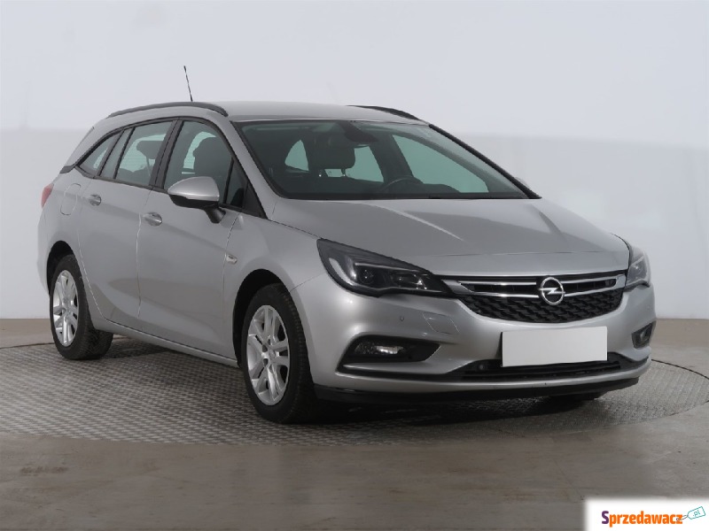 Opel Astra  Kombi 2019,  1.6 diesel - Na sprzedaż za 34 145 zł - Konin
