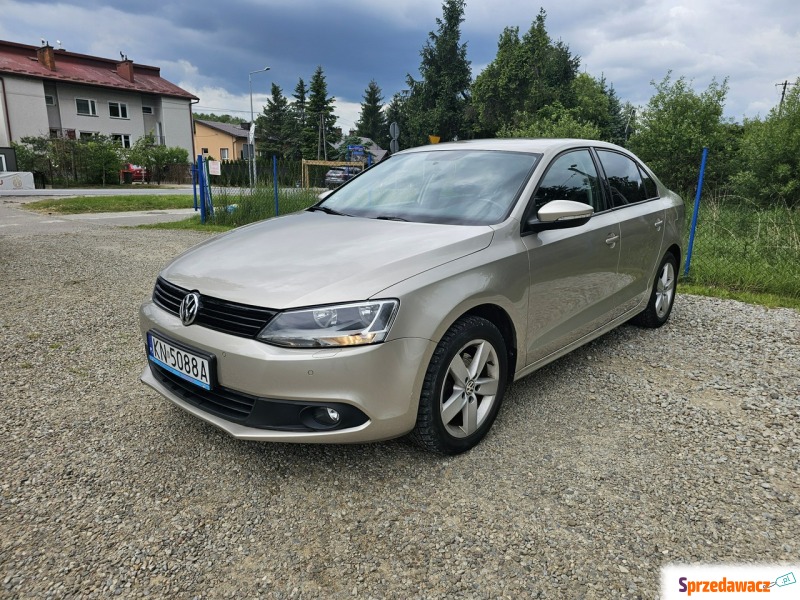 Volkswagen Jetta - Automat/Niemcy/MałyPrzebieg - Samochody osobowe - Nowy Sącz