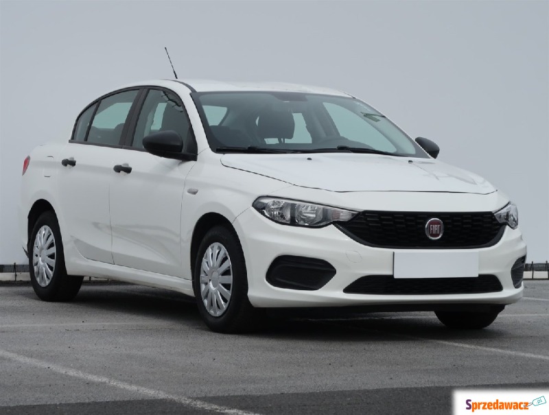 Fiat Tipo  Hatchback 2018,  1.4 benzyna+LPG - Na sprzedaż za 32 999 zł - Lublin