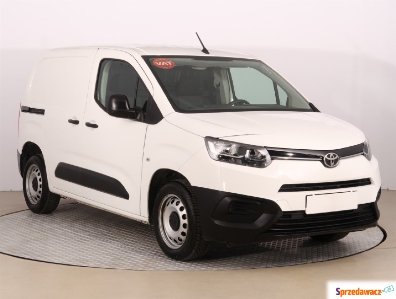 Toyota ProAce  Pick-up 2022,  1.5 diesel - Na sprzedaż za 55 283 zł - Inowrocław