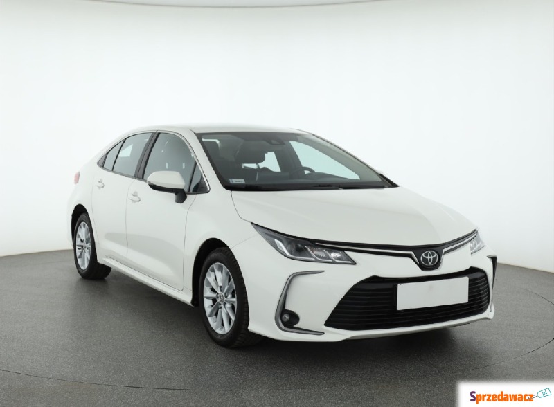 Toyota Corolla  Liftback 2020,  1.6 benzyna - Na sprzedaż za 50 405 zł - Piaseczno