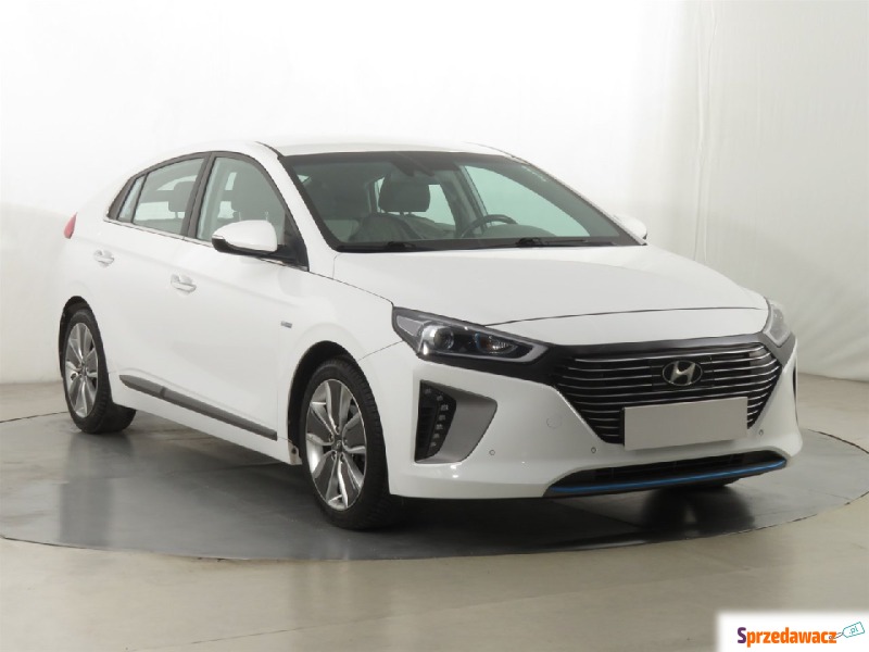 Hyundai IONIQ  Hatchback 2016,  1.6 benzyna - Na sprzedaż za 61 999 zł - Katowice