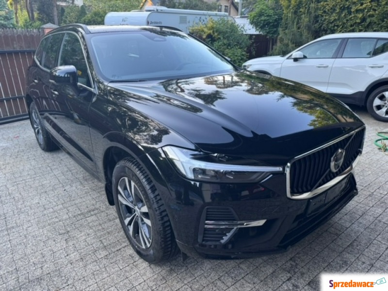 Volvo   SUV 2022,  2.0 benzyna - Na sprzedaż za 175 000 zł - Warszawa