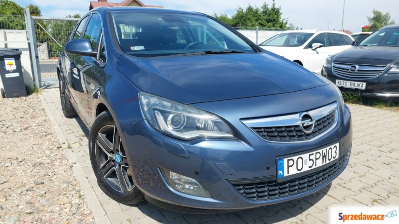 Opel Astra - 2.0 160PS Navi Kamera Przod+Tyl 2xPDC... - Samochody osobowe - Gniezno