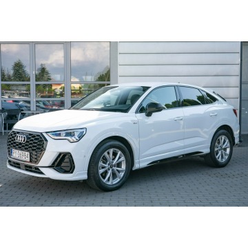 Audi Q3 - SportBack 2.0TDI 150 S-Tronic S-Line FullLED Kamera ACC KeyLess