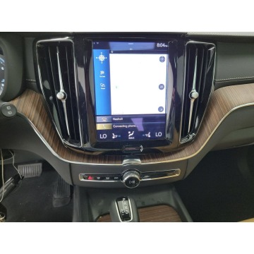 Volvo   SUV 2021,  2.0 hybryda, automat - Na sprzedaż za 151 425 zł - Katowice - zdjęcie 9