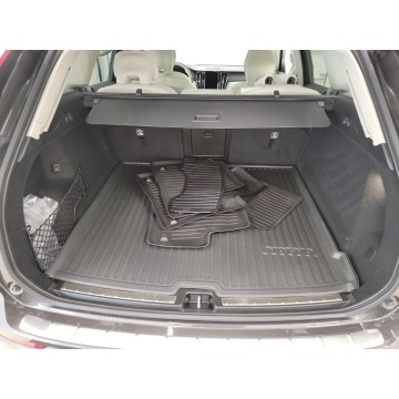 Volvo   SUV 2022,  2.0 hybryda, automat - Na sprzedaż za 187 425 zł - Katowice - zdjęcie 12