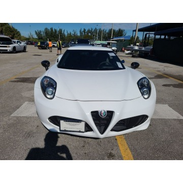 Alfa Romeo 4C  Coupe/Sportowy 2018,  1.7 benzyna, automat - Na sprzedaż za 207 870 zł - Katowice - zdjęcie 2
