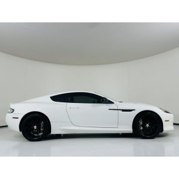 Aston Martin DB9  Sedan/Limuzyna 2015,  5.9 benzyna, automat - Na sprzedaż za 516 600 zł - Katowice - zdjęcie 6
