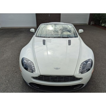 Aston Martin V8  Sedan/Limuzyna 2012,  4.7 benzyna, automat - Na sprzedaż za 504 300 zł - Katowice - zdjęcie 2