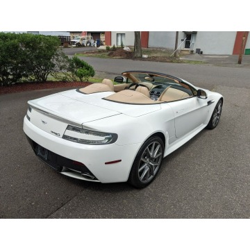 Aston Martin V8  Sedan/Limuzyna 2012,  4.7 benzyna, automat - Na sprzedaż za 504 300 zł - Katowice - zdjęcie 4