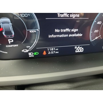 Audi e-tron  SUV 2022 elektryczny, automat - Na sprzedaż za 328 410 zł - Katowice - zdjęcie 10