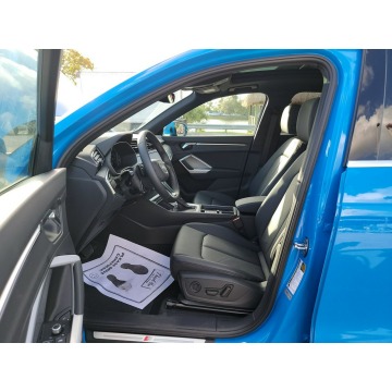 Audi Q3  SUV 2022,  2.0 benzyna, automat - Na sprzedaż za 147 600 zł - Katowice - zdjęcie 7