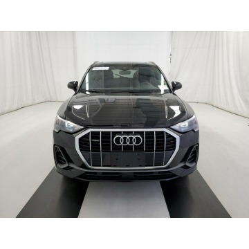 Audi Q3  SUV 2019,  2.0 benzyna, automat - Na sprzedaż za 120 540 zł - Katowice - zdjęcie 2