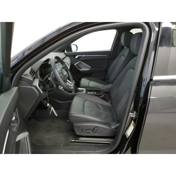 Audi Q3  SUV 2019,  2.0 benzyna, automat - Na sprzedaż za 120 540 zł - Katowice - zdjęcie 7