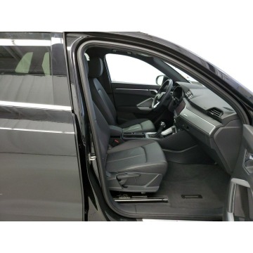 Audi Q3  SUV 2019,  2.0 benzyna, automat - Na sprzedaż za 120 540 zł - Katowice - zdjęcie 8