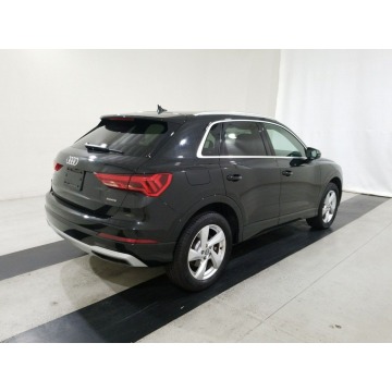 Audi Q3  SUV 2020,  2.0 benzyna, automat - Na sprzedaż za 182 040 zł - Katowice - zdjęcie 4