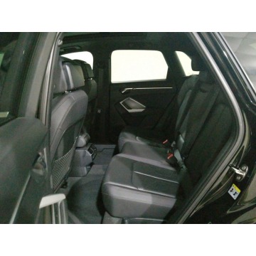 Audi Q3  SUV 2020,  2.0 benzyna, automat - Na sprzedaż za 182 040 zł - Katowice - zdjęcie 5