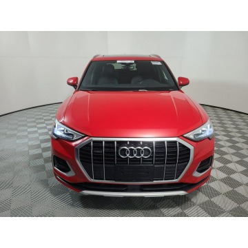 Audi Q3  SUV 2020,  2.0 benzyna, automat - Na sprzedaż za 127 920 zł - Katowice - zdjęcie 2