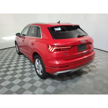 Audi Q3  SUV 2020,  2.0 benzyna, automat - Na sprzedaż za 127 920 zł - Katowice - zdjęcie 4