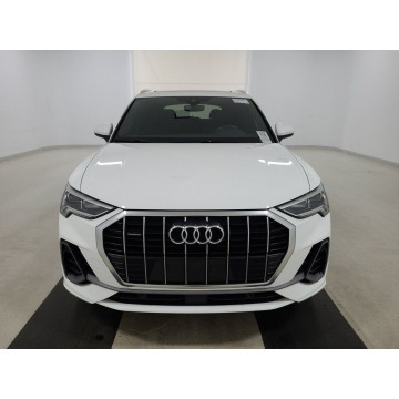 Audi Q3  SUV 2020,  2.0 benzyna, automat - Na sprzedaż za 108 240 zł - Katowice - zdjęcie 2