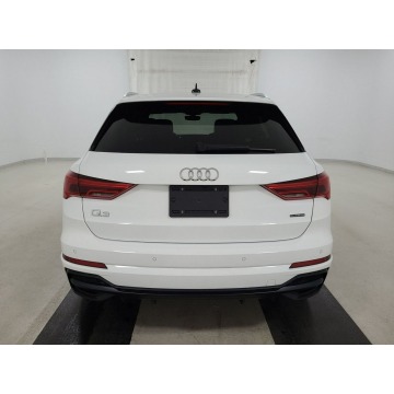 Audi Q3  SUV 2020,  2.0 benzyna, automat - Na sprzedaż za 108 240 zł - Katowice - zdjęcie 4