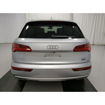 Audi Q5  SUV 2018,  2.0 benzyna, automat - Na sprzedaż za 148 830 zł - Katowice - zdjęcie 5