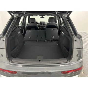 Audi Q5  SUV 2022,  2.0 benzyna, automat - Na sprzedaż za 172 200 zł - Katowice - zdjęcie 7