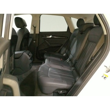 Audi Q5  SUV 2020,  2.0 benzyna, automat - Na sprzedaż za 170 970 zł - Katowice - zdjęcie 8