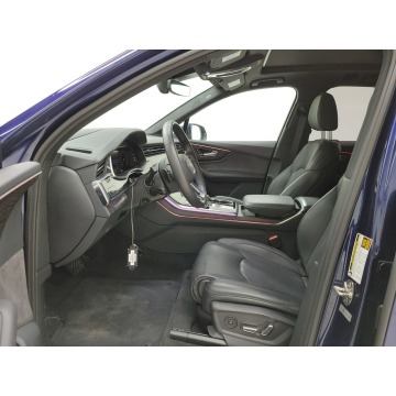 Audi Q7  SUV 2021,  3.0 benzyna, automat - Na sprzedaż za 221 400 zł - Katowice - zdjęcie 5