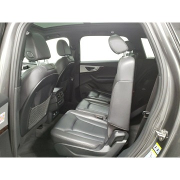 Audi Q7  SUV 2018,  2.0 benzyna, automat - Na sprzedaż za 110 700 zł - Katowice - zdjęcie 6