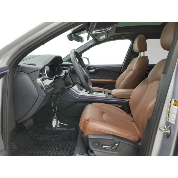 Audi Q7  SUV 2021,  3.0 benzyna, automat - Na sprzedaż za 220 170 zł - Katowice - zdjęcie 5
