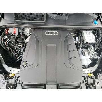 Audi Q7  SUV 2023,  3.0 benzyna, automat - Na sprzedaż za 302 580 zł - Katowice - zdjęcie 10